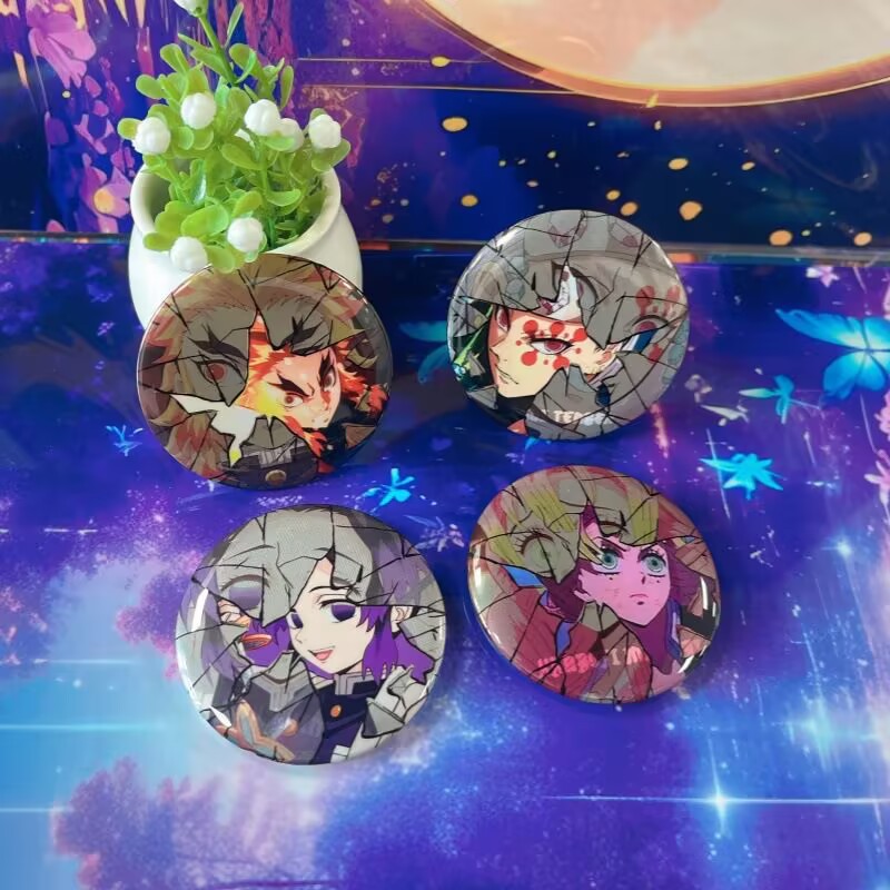 Demon Slayer Broken Badge Anim - مراجعة Anime Merchandise Demon Slayer وسعره